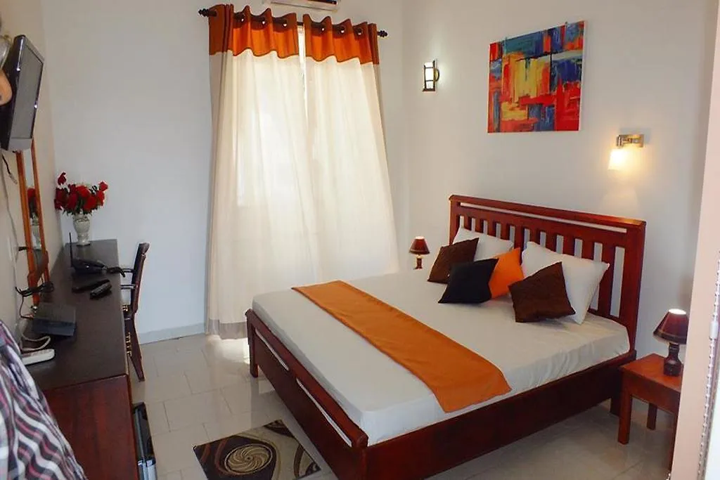 Windmill Beach Villa And Hotel Negombo 2*,