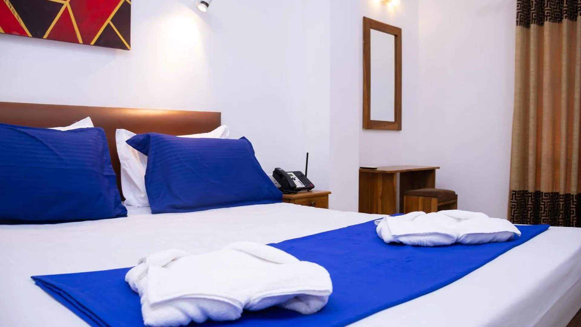 Woodnest Windmill Beach Hotel Negombo 2*,