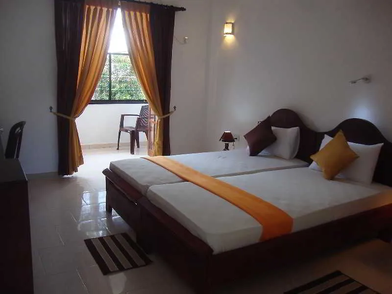 **  Windmill Beach Villa And Hotel Negombo Sri Lanka