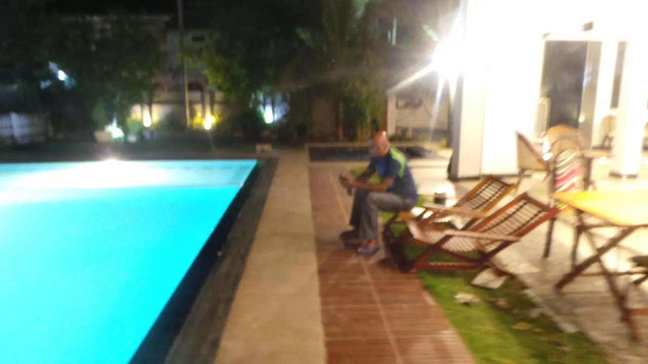 Woodnest Windmill Beach Hotel Negombo