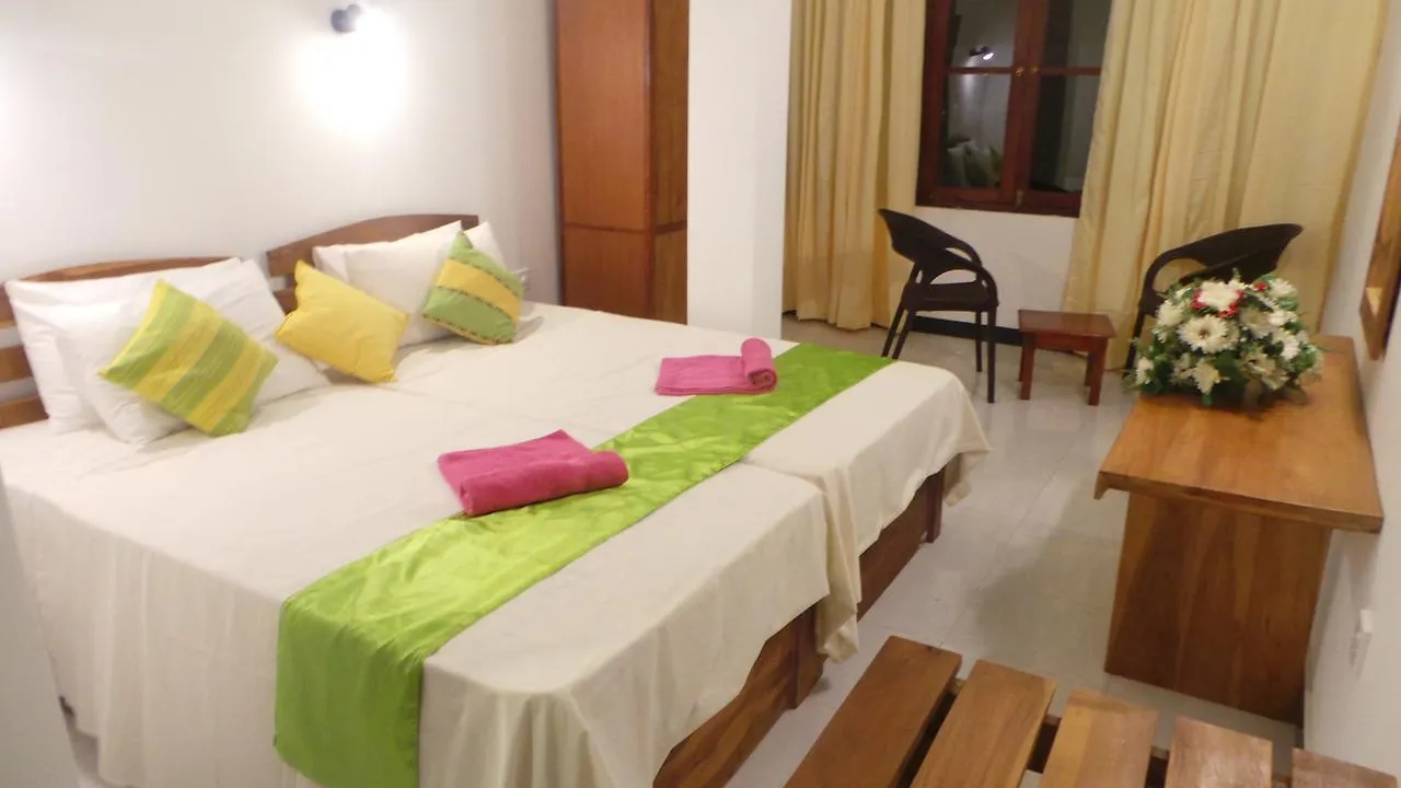 Windmill Beach Villa And Hotel Negombo