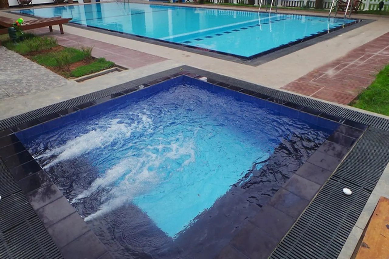 Woodnest Windmill Beach Hotel Negombo