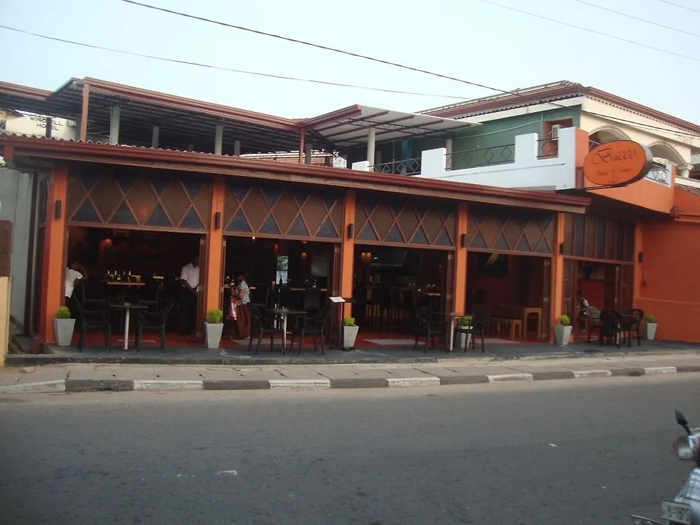 Woodnest Windmill Beach Hotel Negombo 2*,