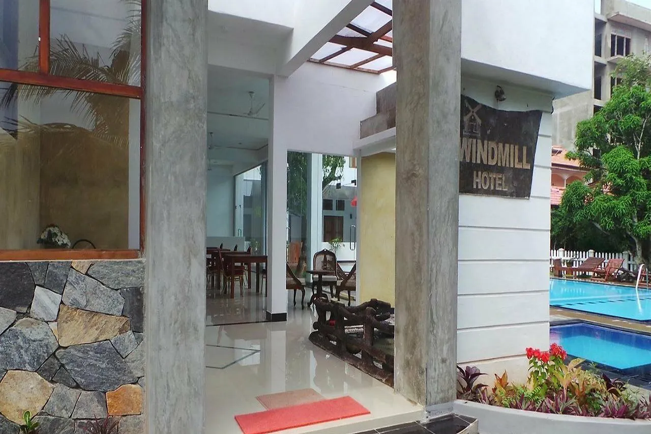 Woodnest Windmill Beach Hotel Negombo